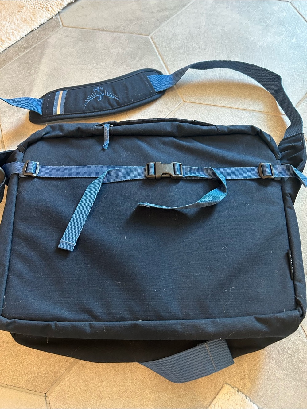 Osprey Flapjill Messenger Bag - Picture 2 of 9
